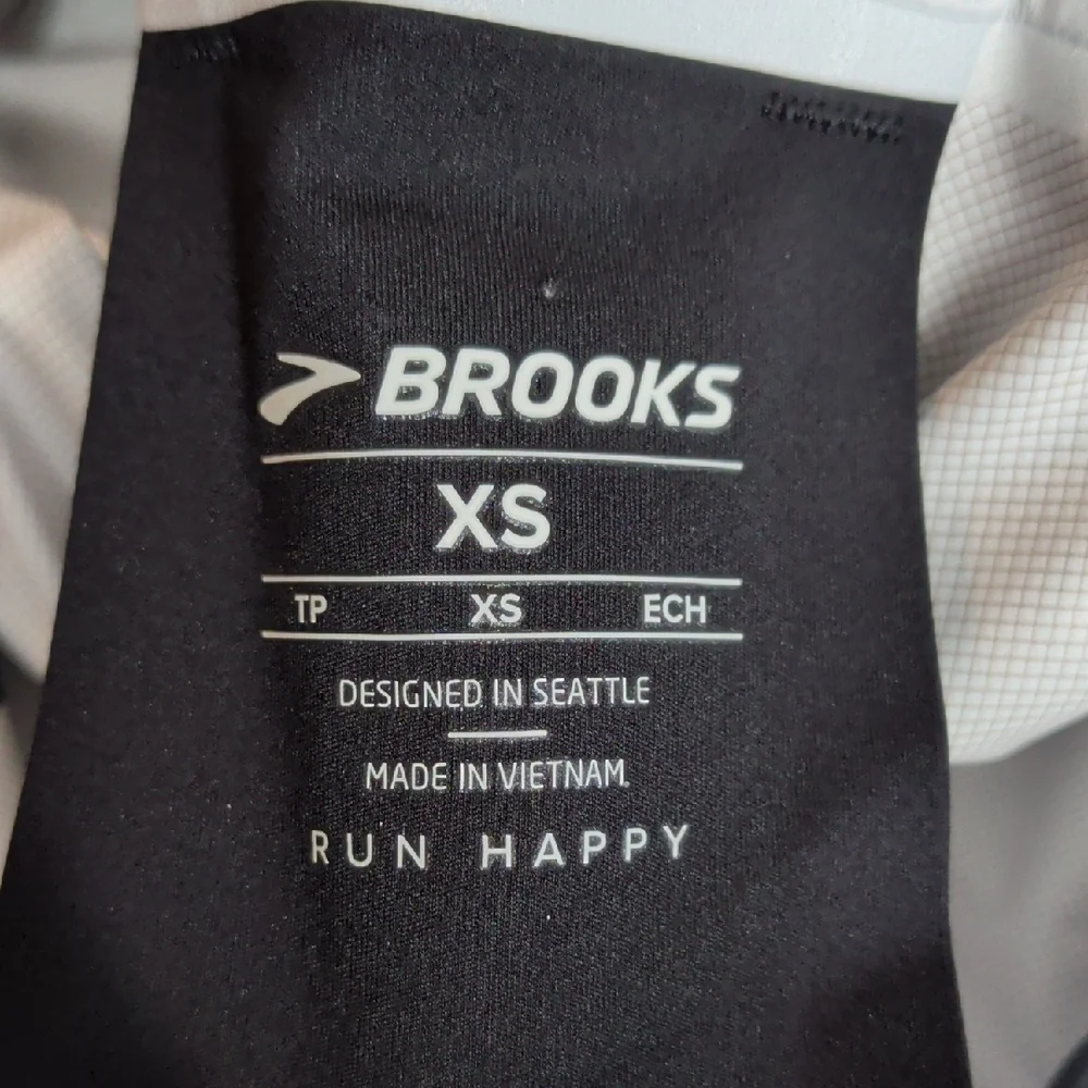 Brooks High Point‎ Waterproof Jacket